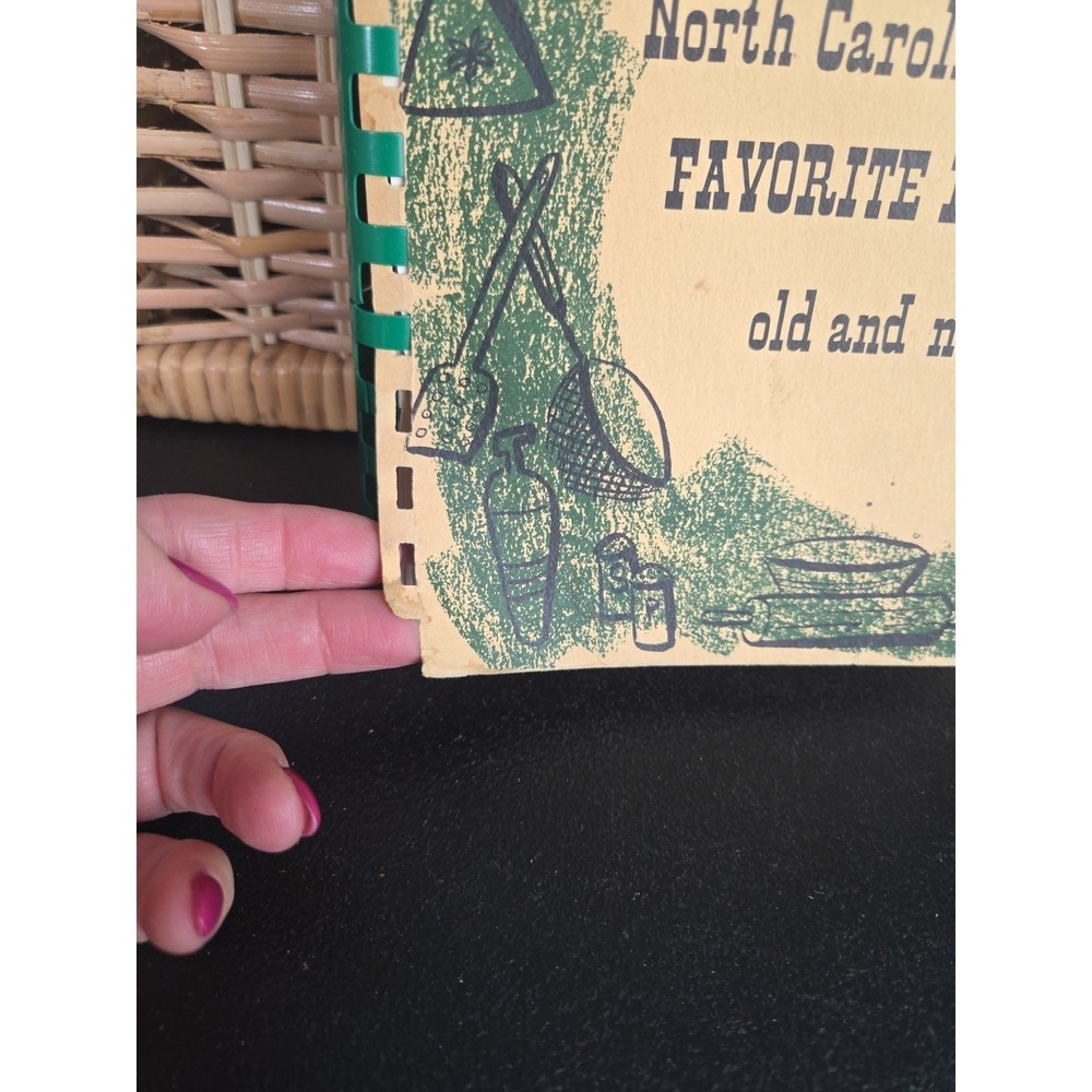 North Carolina Kitchens Favorite Recipes Old And New Cookbook Home Demonstration - Picture 3 of 13